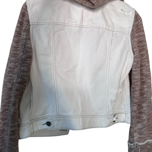 Free People | Knit Hooded White Denim Distressed Jean Jacket Fabric Sleeves Sz M - Picture 5 of 12